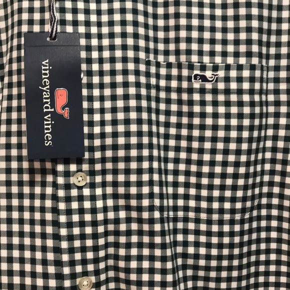 NWT Vineyard Vines button down shirt (M) - Picture 3 of 4